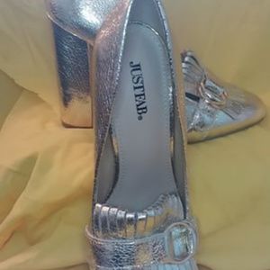 JustFab Gold Pump